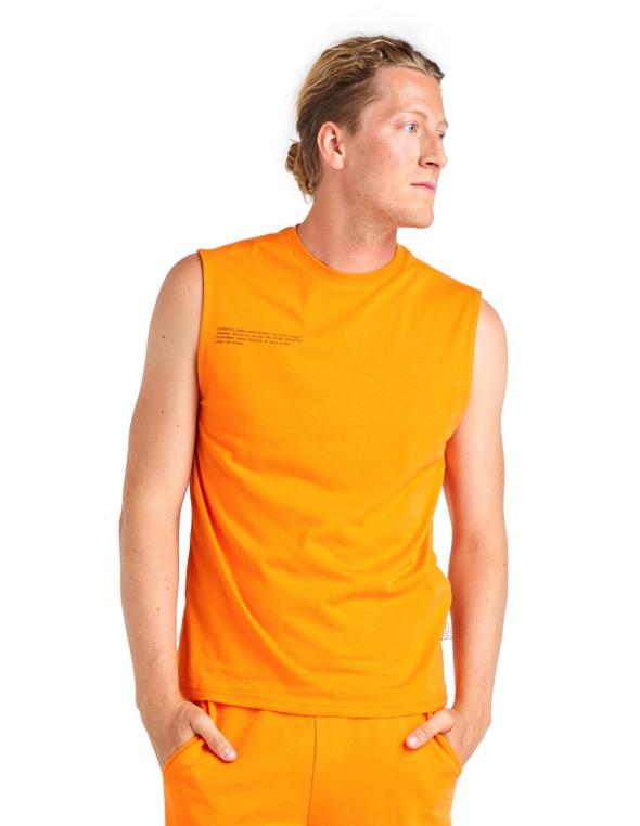 Man t-shirt sleeveless...