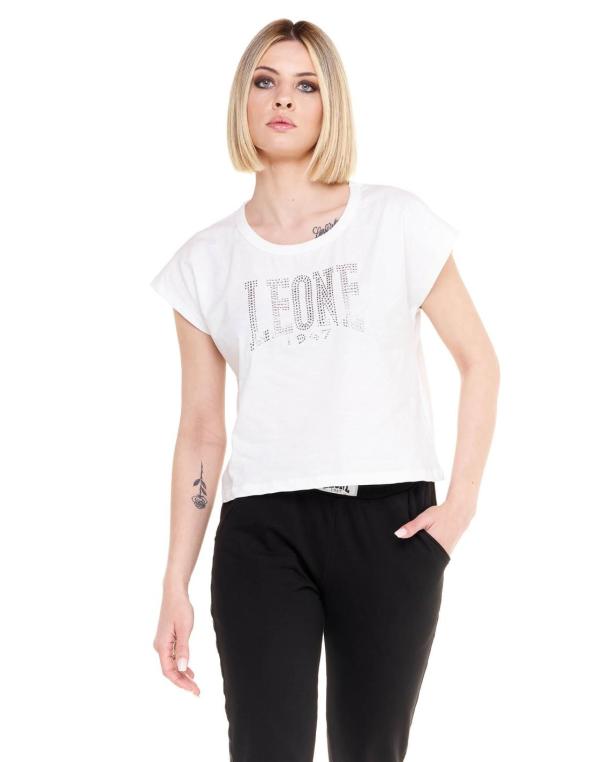 Woman cropped t-shirt short...