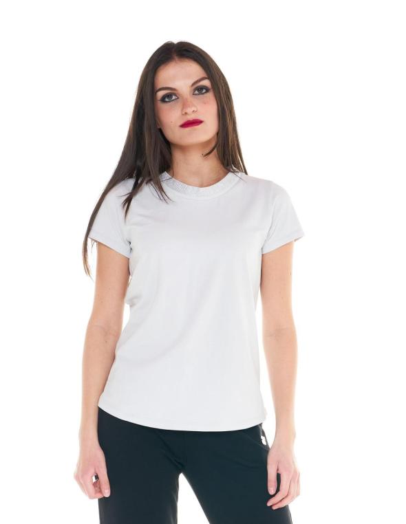 Woman t-shirt short sleeves...